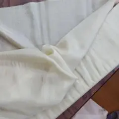 訳あり　格安　キュプラ100%クリーム色 裏地　巾92cm　2m切売