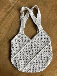 Item thumbnail for item ce182653-d530-4dda-a507-57741d64c7c3