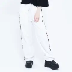 REFLEM Dリングロゴテープナイロンパンツ ホワイト