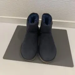 UGG クラシックミニ ムートンブーツ 5854