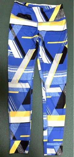 Reebokトレーニングレギンス