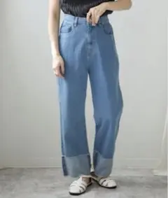 ロールアップ　デニムパンツ