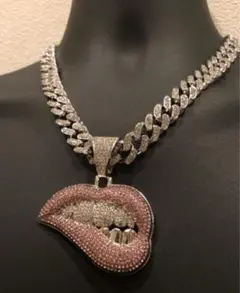 silver シルバー ネックレス CZダイヤモンド　ジュエリー　唇