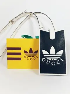 【売り切り】GUCCI × adidas スマートフォンケース