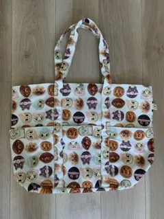(美品)アンパンマンミュージアム限定　パン柄アンパンマンマザーズバッグ