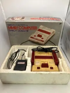 ファミリーコンピュータ本体