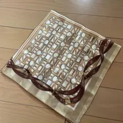 ハンカチ 幾何学模様　約50✖️50センチ