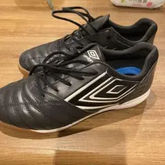 umbro サッカーシューズ ブラック 38