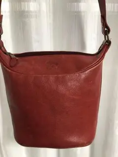 イルビゾンテ レッドショルダーバッグ