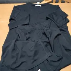 ブラック Tシャツとパンツのセットアップ