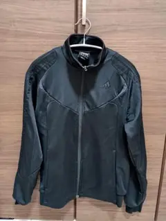 adidas ブラック ジップアップジャケット　上のみ