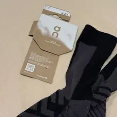 ⧫ on running Performance High Sock Sサイズ