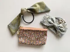 ハンドメイド　リバティ柄２点　その他　ヘアゴム　ミニポーチ