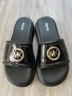 MICHAEL KORS ブラックサンダル　8M　25cmくらい