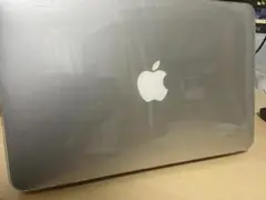 MacBook Air (11-inch 2015) バッテリー100%