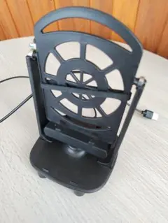 【美品】スマホスタンド 携帯振り子 自動スイング 歩数稼ぎ