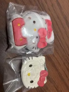 ハローキティ　ガチャガチャ2点