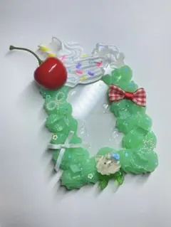【No.29】　ホイップデコ　トレカケース　メロンソーダ　アイスクリーム　デコ