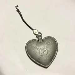 GUCCI ハート型ストラップ キーホルダー