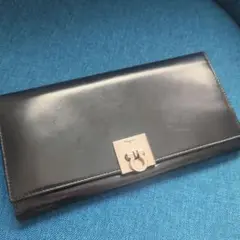フェラガモ 長財布