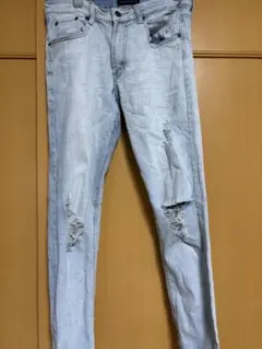 ライトブルースキニーデニムパンツ アメリカ セカンドハンド