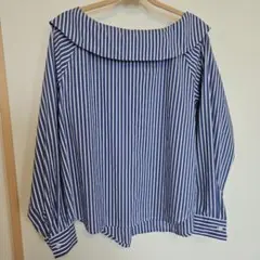 オフショルダー青白ストライプ長袖シャツ