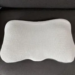 浮かぶように支える3Dまくら