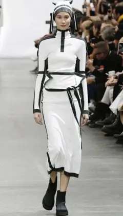 ISSEY MIYAKE AW2020/21 FRAME A-POC