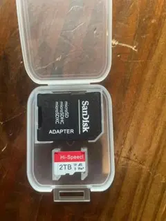 SanDisk 2TB microSDXCカード