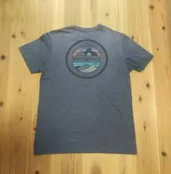 patagonia "built to endure" バックプリント ロゴT