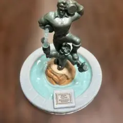 ガストン_ル・フウ_ディズニーリゾート_ミニチュアフィギュアコレクション_噴水