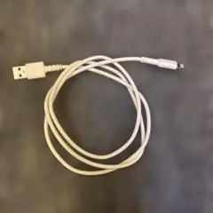 USB-A to Lightningケーブル ホワイト