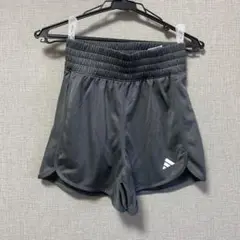 ショートパンツ