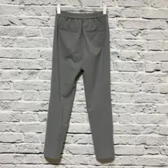 美品✨PLST(プラステ)グレー スリムフィット スラックス パンツ XSサイズ