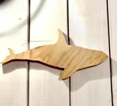 木製クジラシルエット