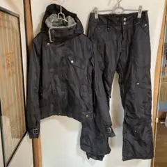 未使用 Burton バートン スノボウェア上下セット レディース