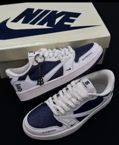 NIKE BURBERRY スニーカー ネイビー/ホワイト