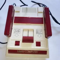 ファミリーコンピュータ 本体　四角ボタン