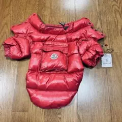 ワンちゃん用　モンクレール　ダウン　試着のみ　超美品　犬用　フード付き ワンちゃん用 モンクレール ダウン 試着のみ 超美品 犬用 フード付き