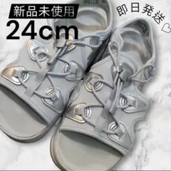 新品◎NIKE ナイキ エアマックスココ プラチナム シルバー ホワイト 24