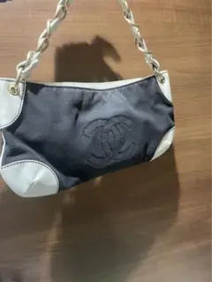 シャネル ハンドバッグ