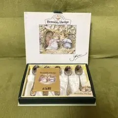 Brambly Hedge カトラリーセット 16点 Brambly Hedge 陶器ケーキスプーン5本、ケースサーバー セット