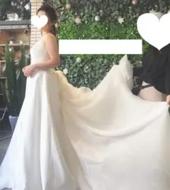 胸元のレースとビーズが可愛い❤︎Aラインウェディングドレス