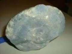 【博物館クラス】糸魚川産 コランダム ４８０ｇ サファイア 宝石 国産鉱物 博物館クラス】糸魚川産 コランダム 480g サファイア 宝石