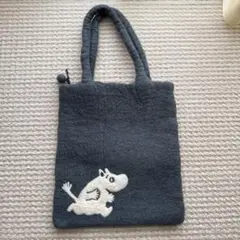 ムーミン刺繍グレーのトートバッグ