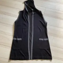 【美品】フード付きジレ、黒レーヨン