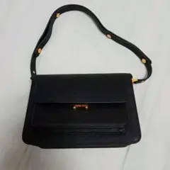 マルニ MARNIトランクブラックサフィアーノショルダーバッグ