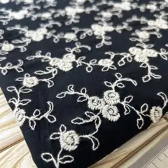 縦100cm×横95cm 刺繍生地