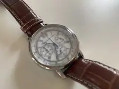 Movement in Motion ホワイト文字盤 レザー腕時計