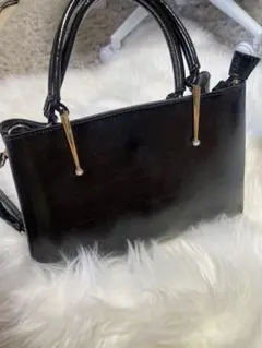 合成皮革ショルダーバッグ　黒